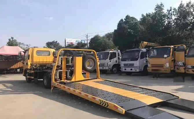 兴县汽车中途维修案例